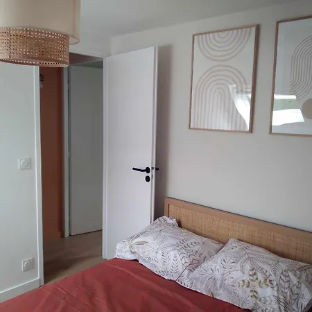 Duplex Lumineux - 40m2 - 2 - Balcon Terrasse - Parking - Entierement Renove En Mai 2024