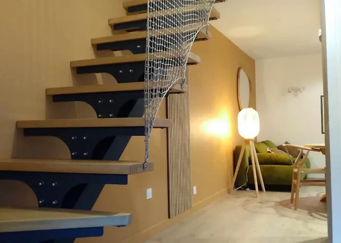 Duplex Lumineux - 40m2 - 2 - Balcon Terrasse - Parking - Entierement Renove En Mai 2024 شقة *