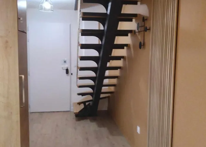 Duplex Lumineux - 40m2 - 2 - Balcon Terrasse - Parking - Entierement Renove En Mai 2024 * كوتيريه