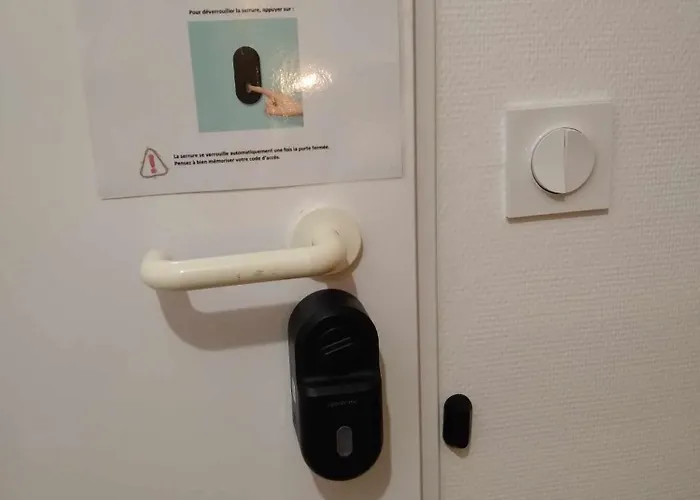 شقة Duplex Lumineux - 40m2 - 2 - Balcon Terrasse - Parking - Entierement Renove En Mai 2024