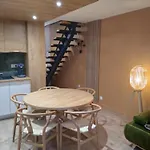 דירה Duplex Lumineux - 40m2 - 2 - Balcon Terrasse - Parking - Entierement Renove En Mai 2024 קאוטרט