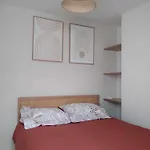 Duplex Lumineux - 40m2 - 2 - Balcon Terrasse - Parking - Entierement Renove En Mai 2024 דירה