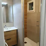 Duplex Lumineux - 40m2 - 2 - Balcon Terrasse - Parking - Entierement Renove En Mai 2024 דירה קאוטרט